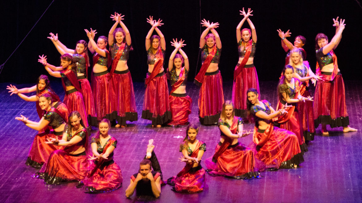  cours danse bollywood  AJC Danse  cours  de danse  dans le 